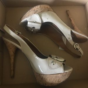 Size 7 Nude, Peep-toe, slingbacks
